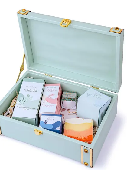 My trunk boxes are a luxurious gifting option. This beautiful mint green trunk is filled with a variety of my skincare and bath products, creating a stunning and reusable gift that is sure to impress.