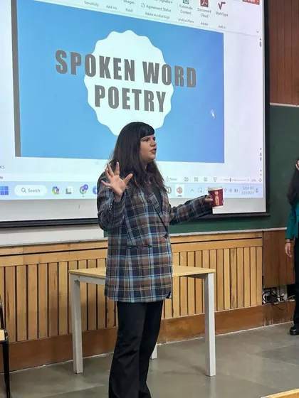 A DelSlam poet leading a spoken word poetry workshop at IIT Delhi. We help students understand the importance of authentic self-expression.