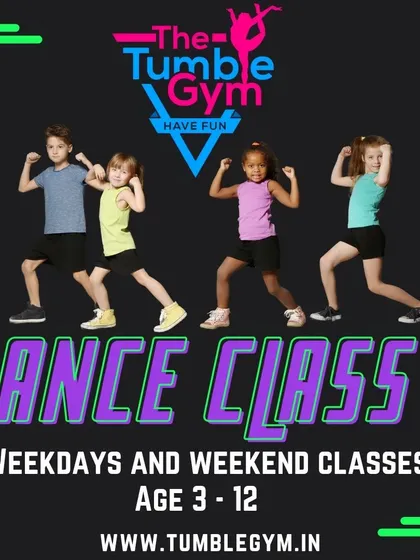Our dance classes are designed for kids from 3 to 12 years old. This graphic highlights our core offering, with flexible weekday and weekend batches available to fit your family's schedule. We make it easy for your child to start their dance adventure with us.