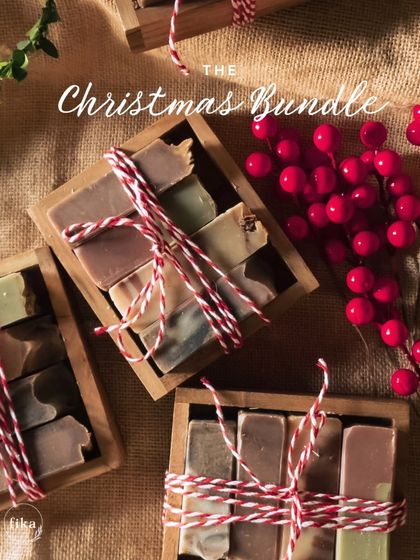 This is the Christmas Bundle, a perfect little bundle of joy. It includes four of my festive mini soaps neatly packed in a wooden dish, making it an easy and thoughtful gift for anyone on your list.