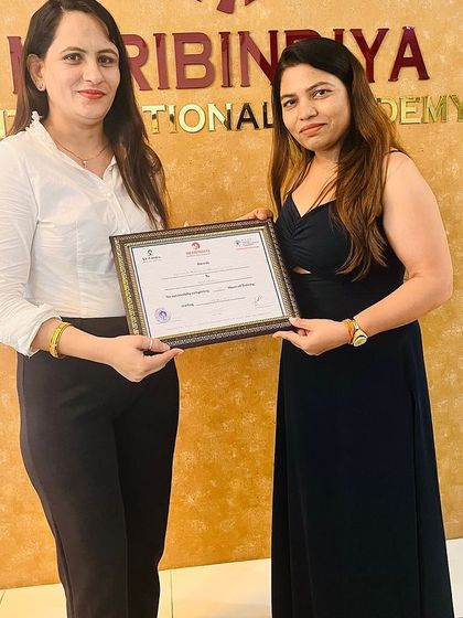 Another success story from our academy. She is now ready to create beauty and confidence in others.