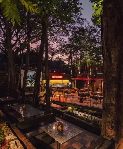 Our brewpub and restaurant spaces can be set up for large events with live food counters, offering a wide variety of unlimited food and drinks.