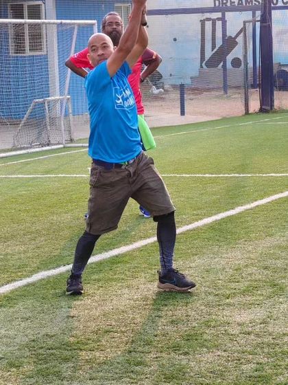Even runners can play cricket! A member showing his bowling action during our Sports Day. It was great to see everyone trying out different sports.