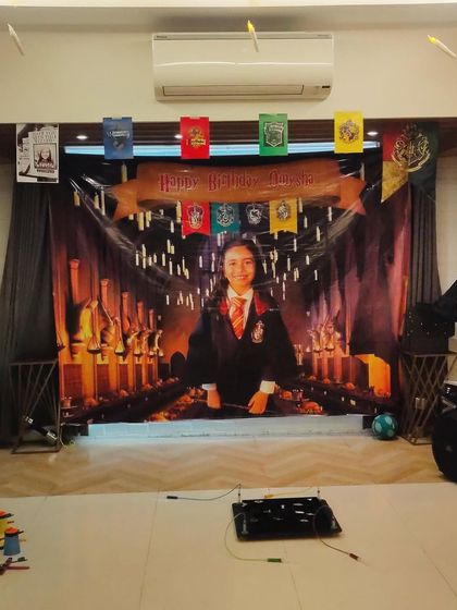 The Whiz Lab - STEM-Themed Birthday Parties Wizard World: Magical Science Parties photo 4