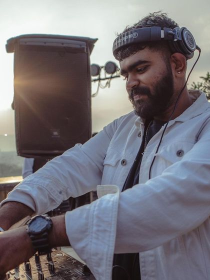 Vasishth - Live DJ Services Behind the Decks: The Lifestyle photo 17