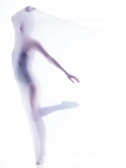 The elegance of ballet is still visible through the abstracting layer of fabric. This series was a great team effort and a highly enjoyable experience in creative exploration.