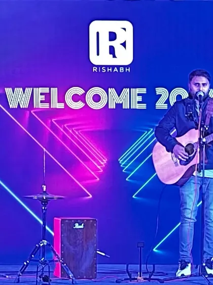 A shot from a corporate event for Rishabh, welcoming the new year. I provide professional live music services for corporate functions, creating a sophisticated yet engaging atmosphere for employees and clients.