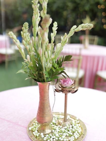 The Art of Detail: Centerpieces & Ambiance photo 11