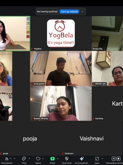 The energy in our fat loss program is all about community and support. Here we are in a live session, discussing progress and learning together. You're never alone on this journey.