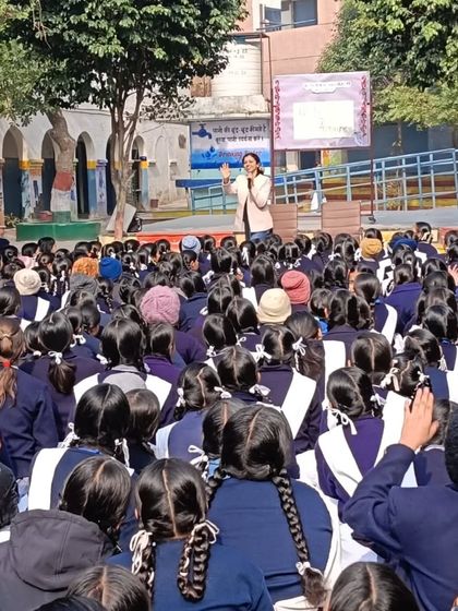 Addressing a large group of students in the schoolyard. My goal is to reach as many young people as possible with the message of healthy, mindful eating.