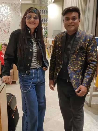 With Bollywood actress Madhoo Shah at the T2 international airport lounge. My roaming magic is perfect for creating memorable experiences in any setting.