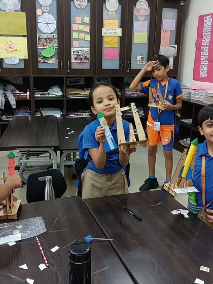 The Whiz Lab - In-School STEM Programs Adventures in Paleontology & Flight photo 12