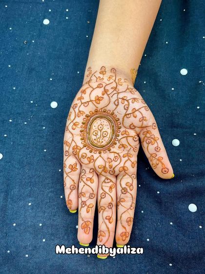 Elegant Designs for Parties & Guests photo 25