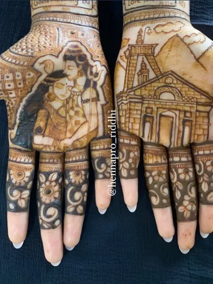 We can combine spiritual elements with personal stories. This design features a divine portrait of Shankar and Parvati on one hand and the sacred Kedarnath temple on the other, representing the couple's faith and journey.