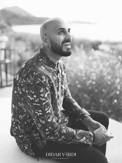 A happy, candid moment during a daytime event in Greece. The vibe is always positive when I'm working with my team.