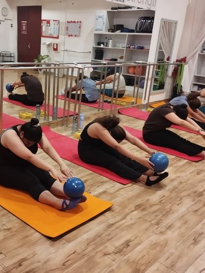 Find Your Flow on the Mat & at the Barre photo 6