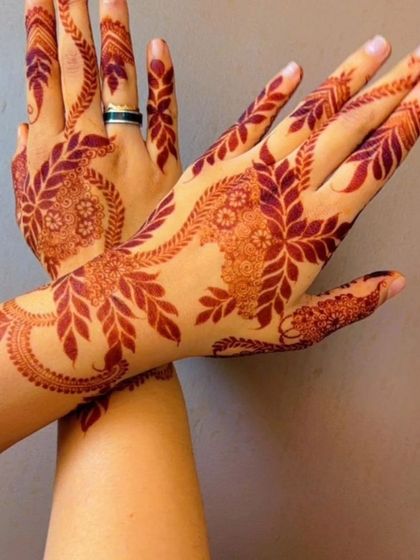 Here is the stain update for the matching leafy design on the hands. The color is rich and even, showing how my organic paste creates a beautiful, long-lasting result.