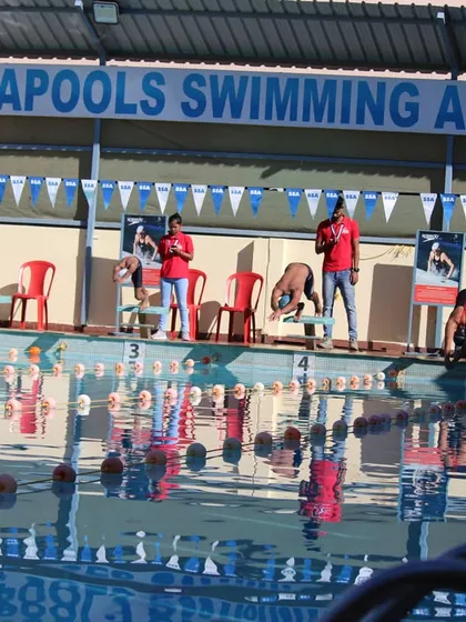 Ready, set, go! Our swimming pool is equipped with racing lanes and starting blocks, making it an ideal venue for professional swimming competitions and academy meets.