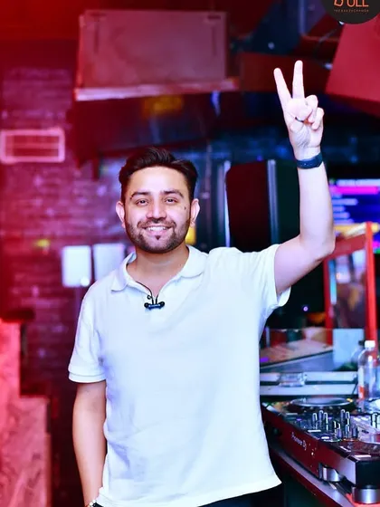 Another victory pose for a successful party night.
