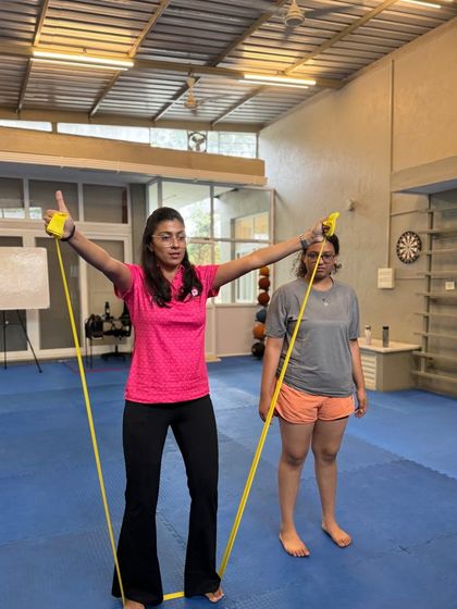 Rashmi Attarde, our Sports Physiotherapist, brings both skill and light. She is the bridge between training and nutrition, supporting every athlete with empathy, heart, and a solution-oriented mindset.