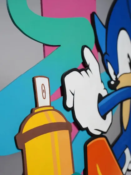 A close-up on the spray can detail in my Sonic artwork. It's a little nod to the graffiti style that inspires all of my work.