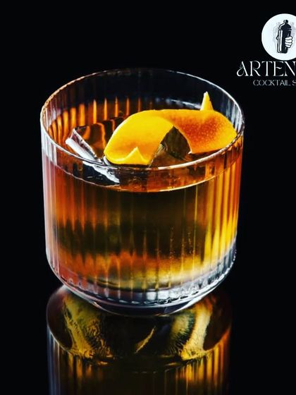 A twist on a classic: the caramelized old fashioned. Made with peated single malt, homemade chocolate bitters, and caramel syrup for a smoky, rich flavor.