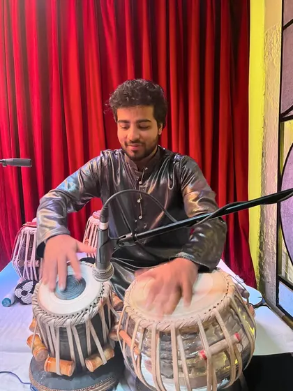 Playing with intensity at the ghazal night.