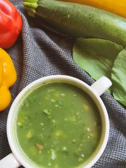 Triple the flavor, triple the fun. Our vibrant green soup combines spinach, crisp bell peppers, and tender zucchini for a medley of textures you will love.