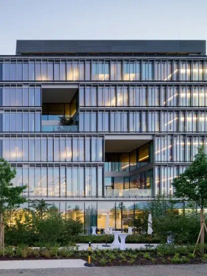 The Virchow 16 building at the Novartis Campus in Basel shows how recessed balconies and integrated planters can create a varied, living facade. This design provides employees with direct access to outdoor spaces and fresh air on every level.