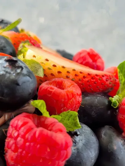 A macro shot of the fresh berries on the KitKat cake. I always use the freshest, juiciest fruits available to complement the rich chocolate.