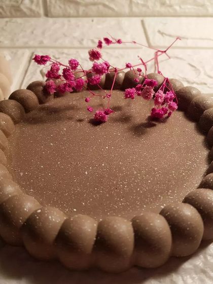 Our bubble tray in a beautiful brown with white speckles, perfect for nude and earthy decor schemes.