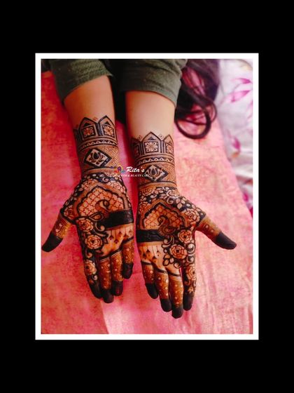 Engagement & Pre-Wedding Styles photo 25