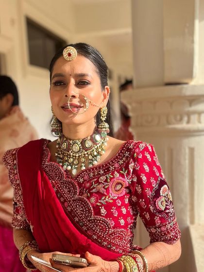 A still photograph of the minimal bridal look. It showcases how to achieve a radiant, skin-focused finish that looks both natural and polished.