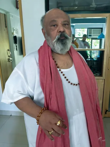 Playing with different accessories to finalize the character design. Here, a simple pink scarf adds a different dimension to the otherwise neutral-toned kurta for Saurabh Shukla ji's role.
