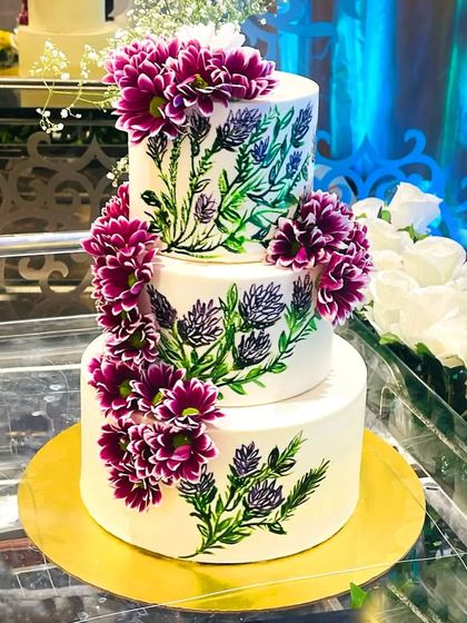 Grand Wedding & Engagement Cakes photo 15