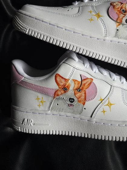 A close-up of the Corgi portrait, showing the detailed brushwork and expressive eyes.