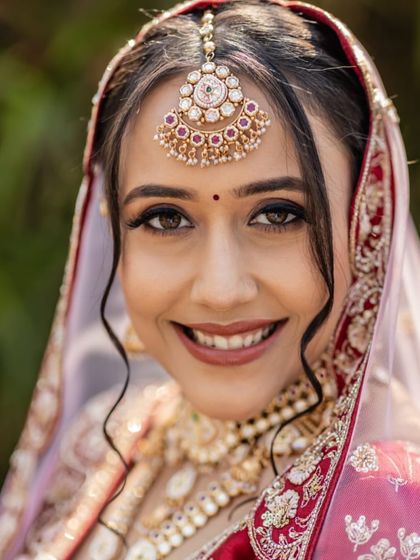 Traditional & Royal Bridal Looks photo 50