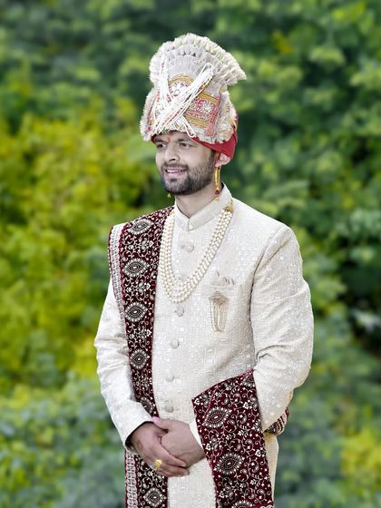 Groom Portraits: Dapper & Traditional photo 12