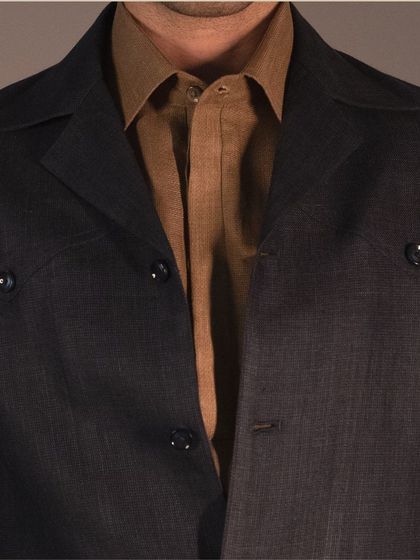 The rich texture and breathable nature of linen make it the perfect fabric for our tailored casuals.