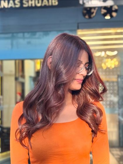 A beautiful copper and mocha blend. This combination of warm tones creates a rich, dimensional color that glows in the sunlight.