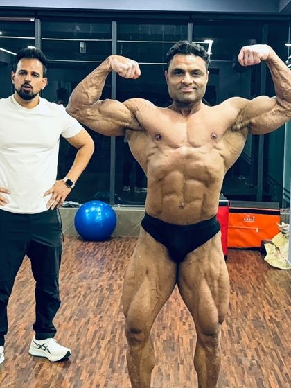 The Grind: Posing, Pushing & Perfecting photo 12