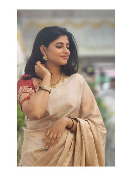 Aishwarya Rangarajan - Live Musical Performance Elegance in Ethnic Wear photo 28