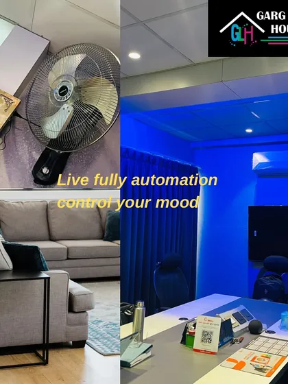 This image shows how I combine practical automation with aesthetic design. On the right, you can see how smart lighting can completely change the mood of a room, a service I demonstrate live at my experience center.