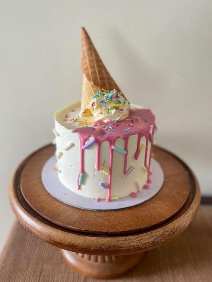 Gobble Cake - Designer & Bento Cakes Elegant Buttercream & Floral Art photo 89