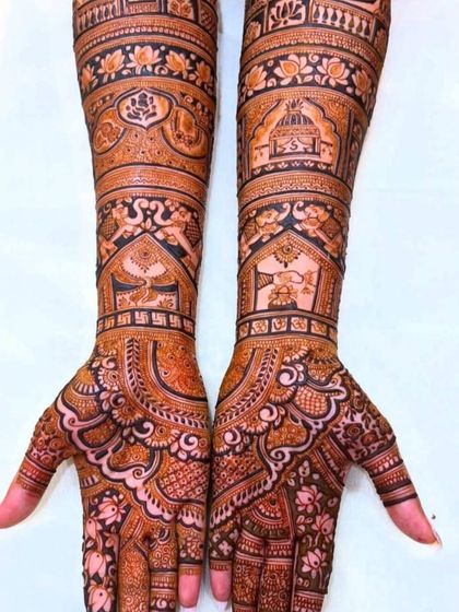 Intricate Bridal Mehndi (Hands & Arms) photo 23