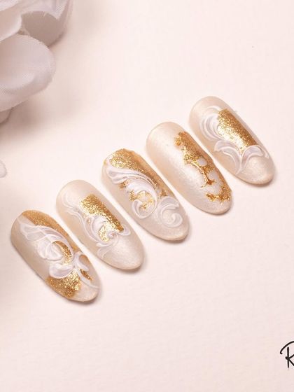 Intricate Swirls, Baroque & Foils photo 15