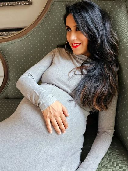 At 39 weeks, the body is tired and cramping, but prenatal massages and hot water soaks are a huge help. I sent messages of calm and patience to my little one inside.