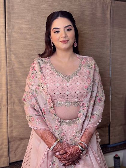 Modern Party & Pre-Wedding Styles photo 14