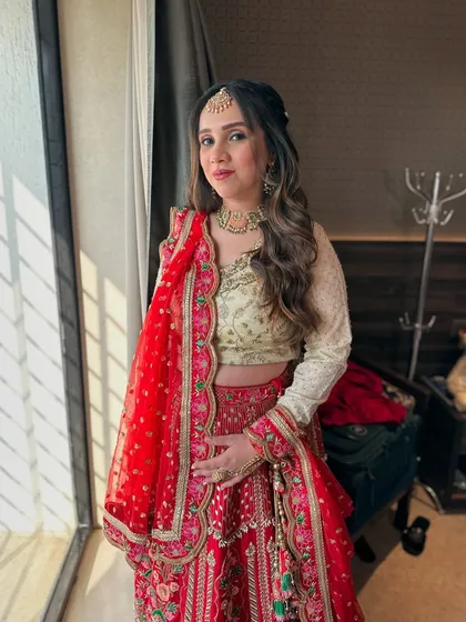 This bride is glowing from within. Her soft makeup look is perfect for a daytime event, looking fresh and radiant.