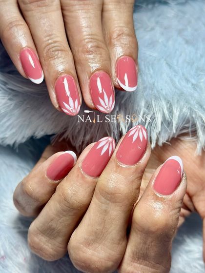 The combination of pink and white is timeless and always looks beautiful.